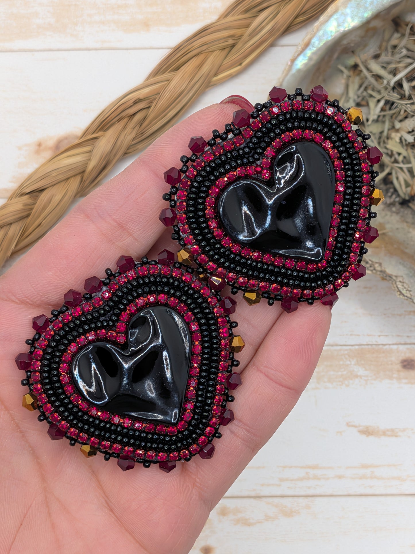 Reputation Vibes Heart Earrings