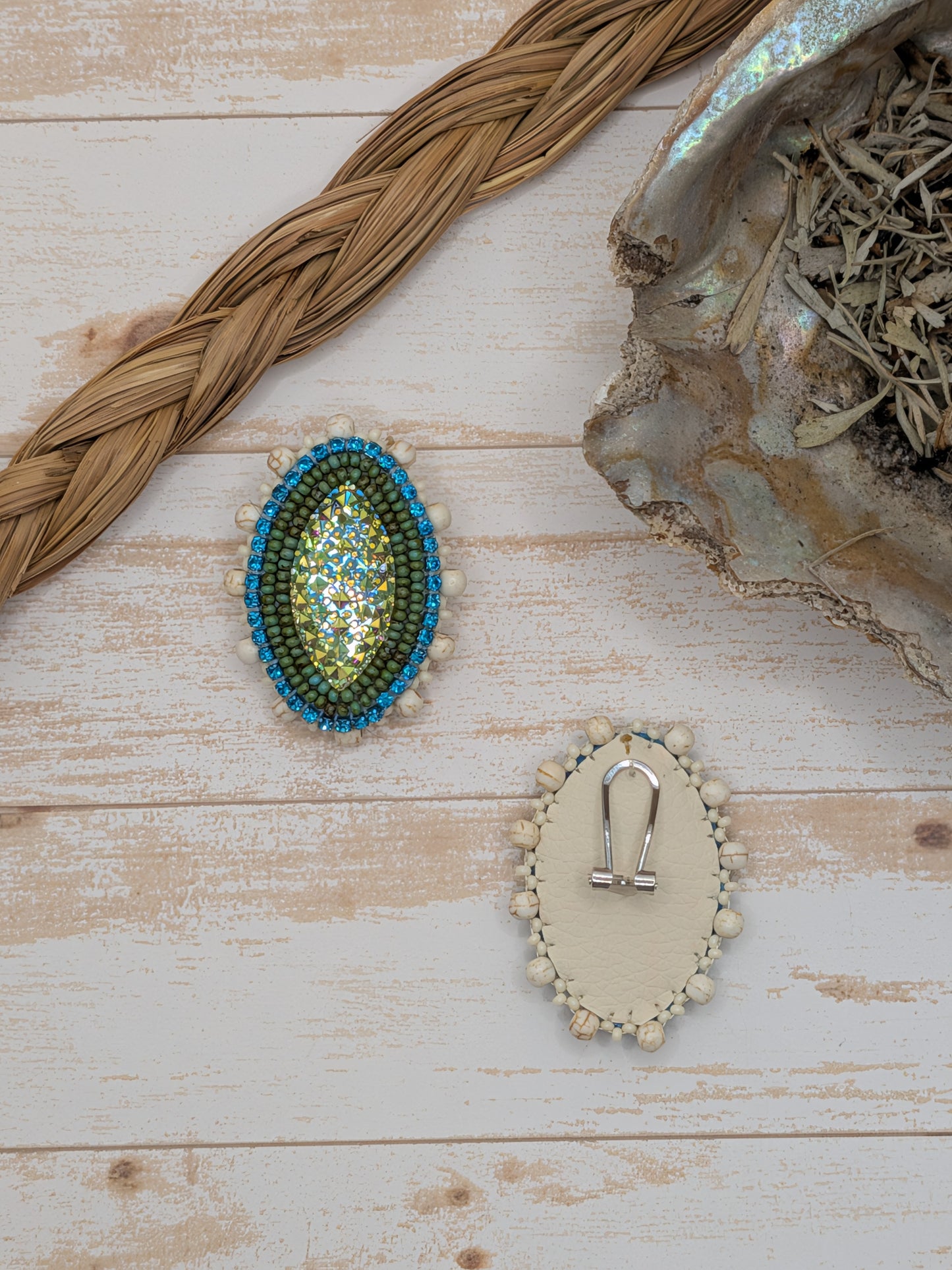 Debut Vibes Earrings